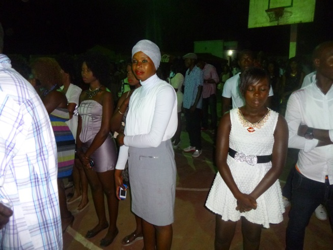 First day in Gambie: Pape Diouf et sa génération consciente remplissent le stadium de Birkama avec 2785 entées.Regardez First day in Gambie: Pape Diouf et sa génération consciente remplissent le stadium de Birkama avec 2785 entées.Regardez