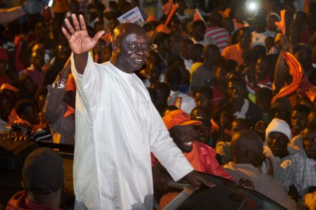 Présidentielle Mars 2024 : Idrissa Seck, le candidat qui se présente comme le « plus expérimenté » Présidentielle Mars 2024 : Idrissa Seck, le candidat qui se présente comme le « plus expérimenté »