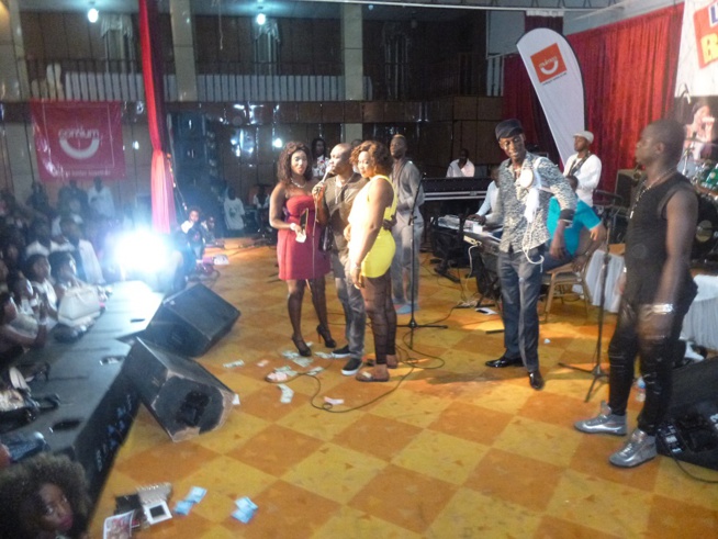 2nd day in Gambia: Pape Diouf et la génération consciente inonde le Pench Mi Hall à guichet fermé 2nd day in Gambia: Pape Diouf et la génération consciente inonde le Pench Mi Hall à guichet fermé