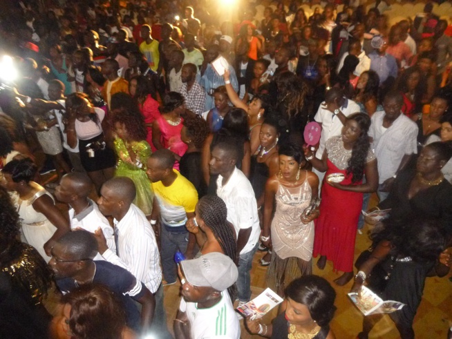 2nd day in Gambia: Pape Diouf et la génération consciente inonde le Pench Mi Hall à guichet fermé 2nd day in Gambia: Pape Diouf et la génération consciente inonde le Pench Mi Hall à guichet fermé