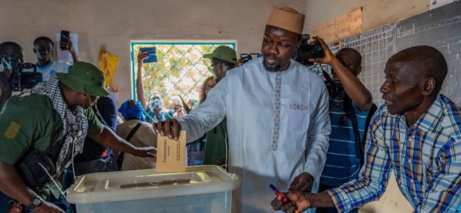 Ousmane Sonko, après avoir voté: "Nous sommes convaincus qu'à l'issue de cette journée, la victoire sera éclatante"