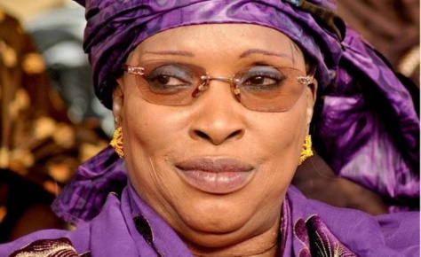 Awa Diop: "Ce qui m'a fait pleurer c'est quand Farba Senghor a..." Awa Diop: "Ce qui m'a fait pleurer c'est quand Farba Senghor a..."