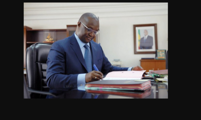 Réussite de l’élection présidentielle au Sénégal : Les honneurs reviennent aussi au Ministre de l'intérieur, Mouhamadou Makhtar Cissé Réussite de l’élection présidentielle au Sénégal : Les honneurs reviennent aussi au Ministre de l'intérieur, Mouhamadou Makhtar Cissé