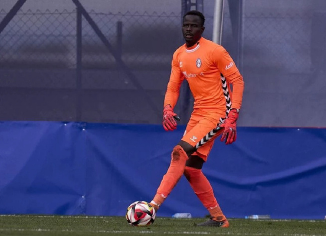 Espagne : Le gardien de but sénégalais Cheikh Kane Sarr de Rayo Majadahonda victime de racisme face à Sestao River Espagne : Le gardien de but sénégalais Cheikh Kane Sarr de Rayo Majadahonda victime de racisme face à Sestao River