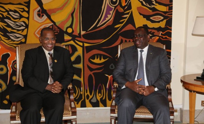 Gestion "tribale" du pays, envoi de soldats en Arabie Saoudite...: Sidy Lamine Niasse bombarde encore le Macky (Vidéo) Gestion "tribale" du pays, envoi de soldats en Arabie Saoudite...: Sidy Lamine Niasse bombarde encore le Macky (Vidéo)