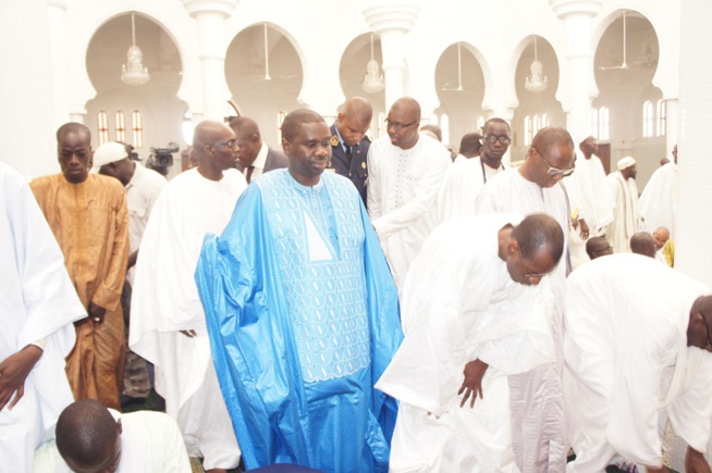 En images, l'innauguration de la mosquée de Serigne Saliou Mbacké de Mbour ce vendredi 1er jour du ramadan. En images, l'innauguration de la mosquée de Serigne Saliou Mbacké de Mbour ce vendredi 1er jour du ramadan.