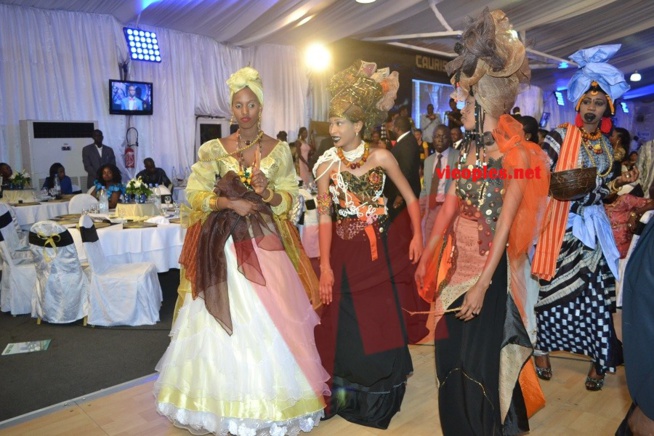 Quand Pape Diouf enflamme la soirée des cauris d'or au King Fhad Place ce 06 Juin. Quand Pape Diouf enflamme la soirée des cauris d'or au King Fhad Place ce 06 Juin.