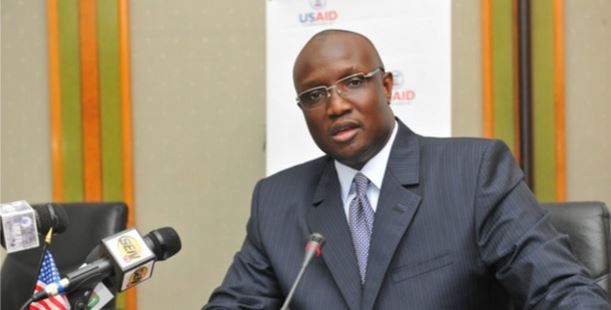Senelec: Macky Sall limoge Pape Dieng et nomme Makhtar Cissé, Oumar Youm, nouveau directeur de Cabinet du Président Senelec: Macky Sall limoge Pape Dieng et nomme Makhtar Cissé, Oumar Youm, nouveau directeur de Cabinet du Président