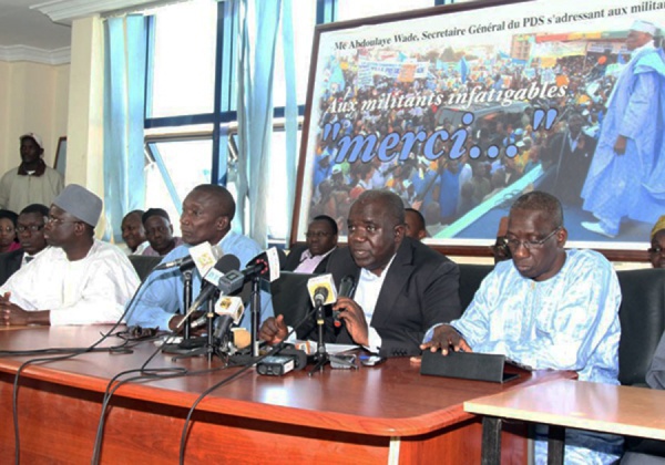 Pour des élections libres et transparentes au Sénégal, le Front patriotique demande à Macky Sall d’écarter Abdoulaye Daouda Diallo Pour des élections libres et transparentes au Sénégal, le Front patriotique demande à Macky Sall d’écarter Abdoulaye Daouda Diallo