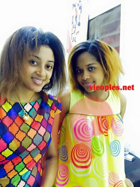 L'épouse de Waly Seck et celle du marabout jet-setteur Mounzirou Niasse en toute complicité. L'épouse de Waly Seck et celle du marabout jet-setteur Mounzirou Niasse en toute complicité.