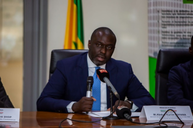 Passation de service au Ministère du commerce, de la consommation et des PME : le Discours de Abdou Karim Fofana Passation de service au Ministère du commerce, de la consommation et des PME : le Discours de Abdou Karim Fofana