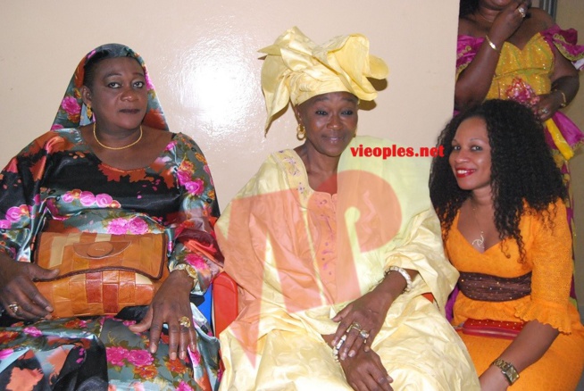 Exclusivité: Le patron de dakaractu Serigne Diagne se tape une "Niarél" Revivez les images du mariages.