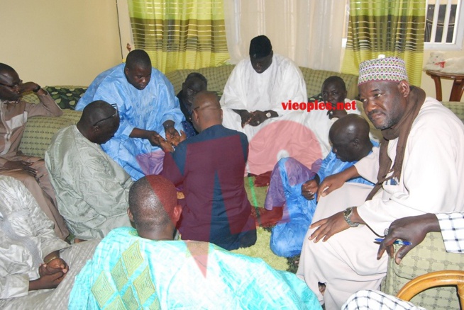 Exclusivité: Le patron de dakaractu Serigne Diagne se tape une "Niarél" Revivez les images du mariages.