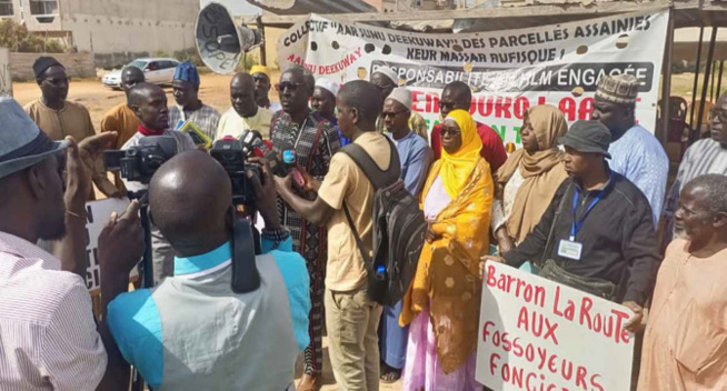 Présumé scandale foncier à Massar Rufisque 1 : «Aar Sunu Dekkuway» interpelle l’État et annonce une plainte Présumé scandale foncier à Massar Rufisque 1 : «Aar Sunu Dekkuway» interpelle l’État et annonce une plainte