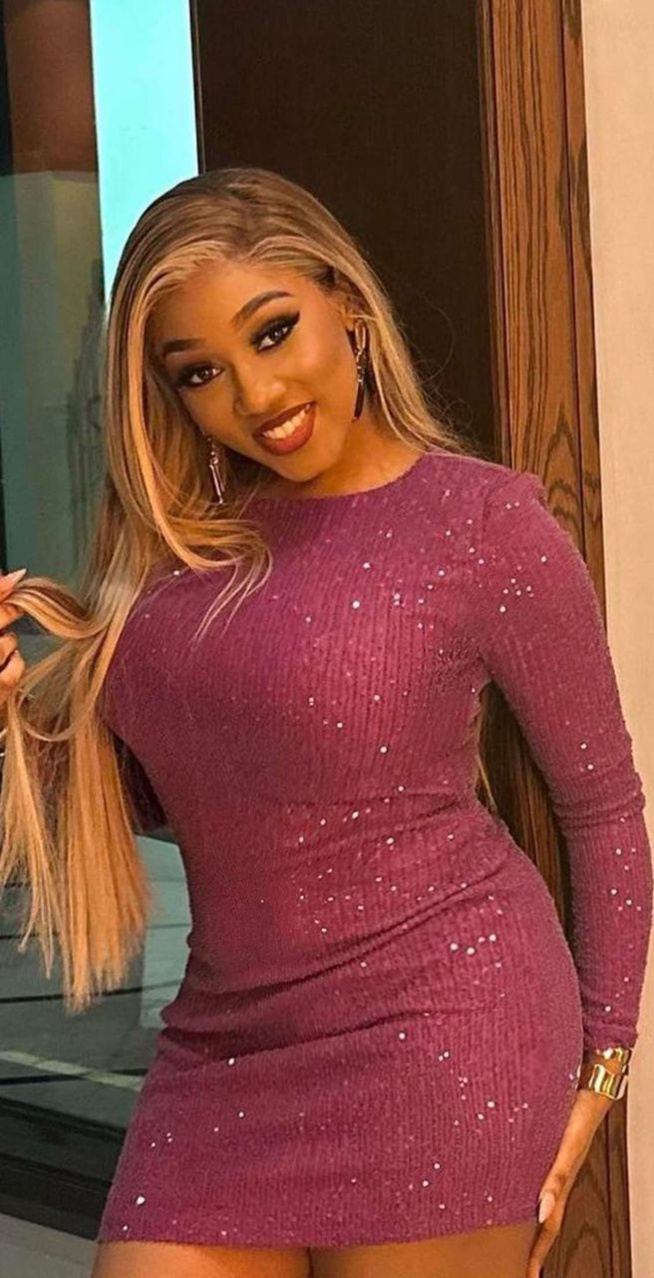 Nouveau visage de ITV : Voici Awa Massina la belle et intelligente présentatrice qui illumine la télé d’ici et d’ailleurs Nouveau visage de ITV : Voici Awa Massina la belle et intelligente présentatrice qui illumine la télé d’ici et d’ailleurs