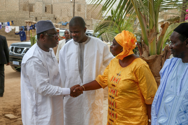 Présentation de condoléances : Le Président Macky Sall à Tivaouane Diacksao et aux Mamelles Présentation de condoléances : Le Président Macky Sall à Tivaouane Diacksao et aux Mamelles