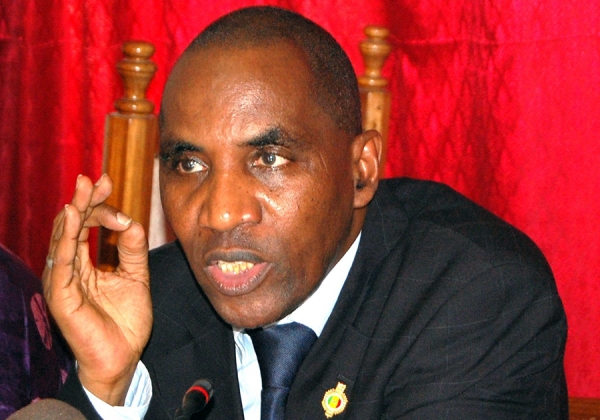 Soupçons de fraude sur les listes électorales : Sada Ndiaye persiste et accuse un proche du ministre de l’Intérieur Soupçons de fraude sur les listes électorales : Sada Ndiaye persiste et accuse un proche du ministre de l’Intérieur