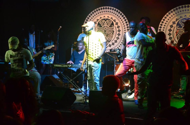 Les images de la derniére soirée de Pape Diouf avant le ramandan au Baramundi.
