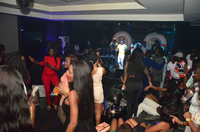 Les images de la derniére soirée de Pape Diouf avant le ramandan au Baramundi.