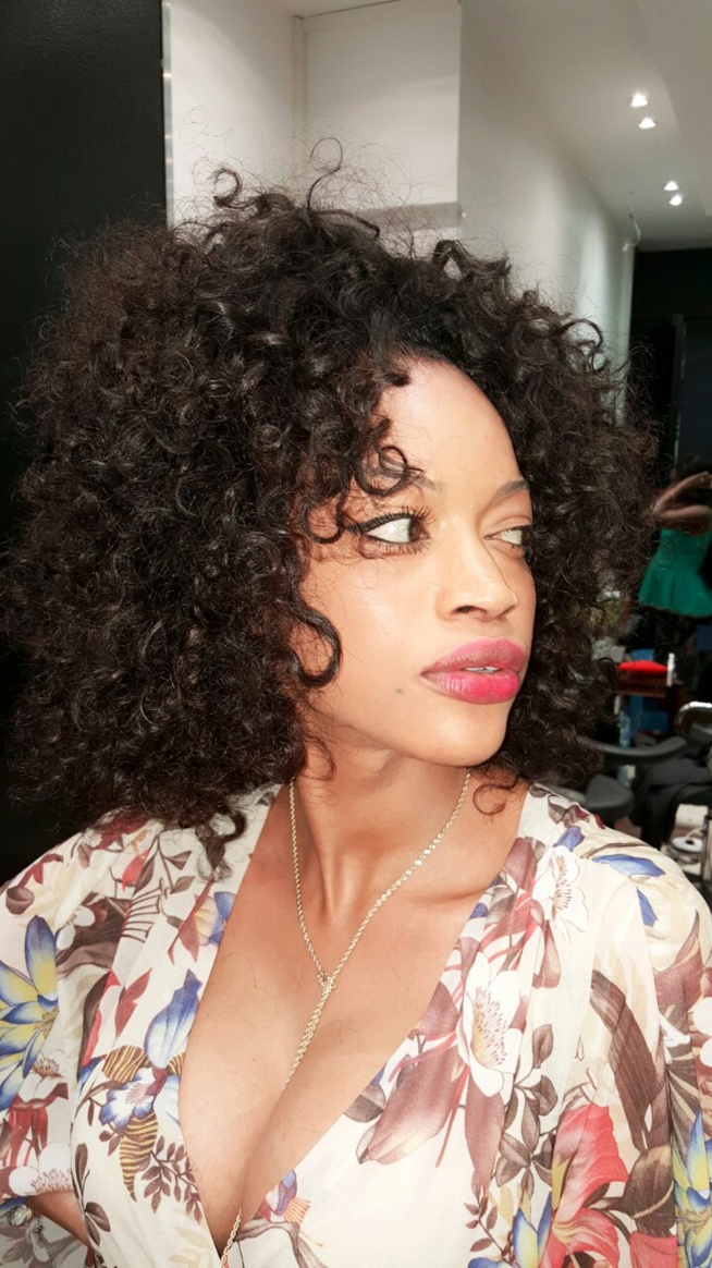 Tendances Korités 2015 chez la coiffeuse des VIP Tacco Affro boulevard Château D'eau Paris. Tendances Korités 2015 chez la coiffeuse des VIP Tacco Affro boulevard Château D'eau Paris.