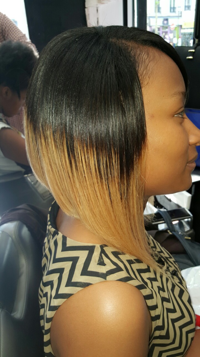 Tendances Korités 2015 chez la coiffeuse des VIP Tacco Affro boulevard Château D'eau Paris. Tendances Korités 2015 chez la coiffeuse des VIP Tacco Affro boulevard Château D'eau Paris.