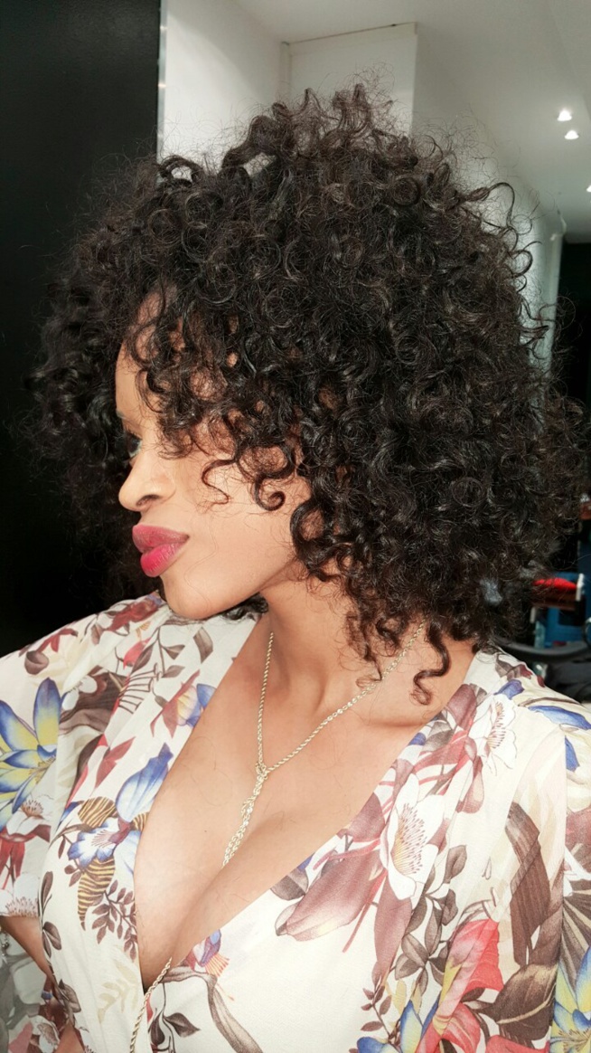 Tendances Korités 2015 chez la coiffeuse des VIP Tacco Affro boulevard Château D'eau Paris. Tendances Korités 2015 chez la coiffeuse des VIP Tacco Affro boulevard Château D'eau Paris.