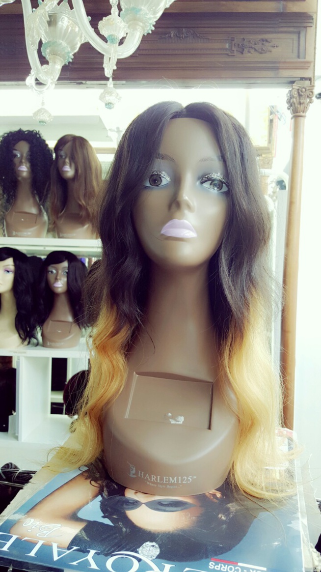 Spécial korité chez Tacco Affro la coiffeuse des VIP parisiennes pour la fabrication de vos perruques Metro Château D'eau Spécial korité chez Tacco Affro la coiffeuse des VIP parisiennes pour la fabrication de vos perruques Metro Château D'eau