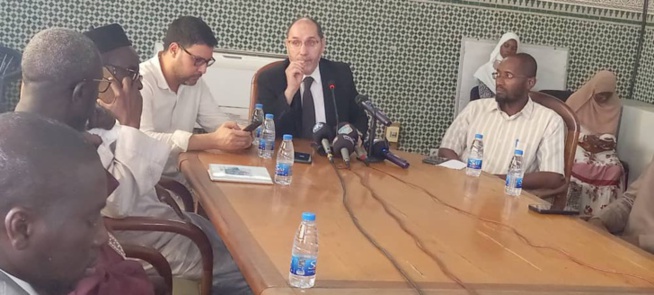 Culture: Dr. Abderrazak Makri présente aux Sénégalais, un ouvrage intitulé, "La Renaissance civilisationnelle et le défi de la traversée" Culture: Dr. Abderrazak Makri présente aux Sénégalais, un ouvrage intitulé, "La Renaissance civilisationnelle et le défi de la traversée"