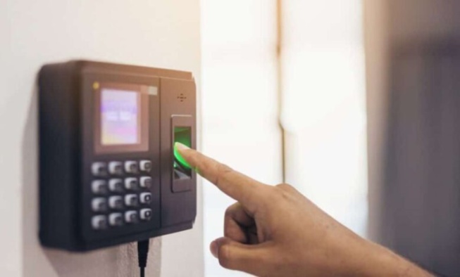 Démarrage effectif du système de pointage biométrique : Olivier Boucal fixe la date du 29 avril Démarrage effectif du système de pointage biométrique : Olivier Boucal fixe la date du 29 avril