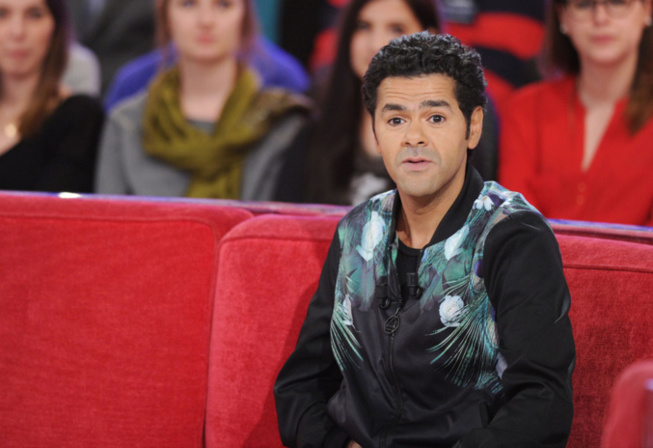 Nicolas Sarkozy star du "stand-up" ? Sa réponse cinglante à Jamel Debouze ! Nicolas Sarkozy star du "stand-up" ? Sa réponse cinglante à Jamel Debouze !