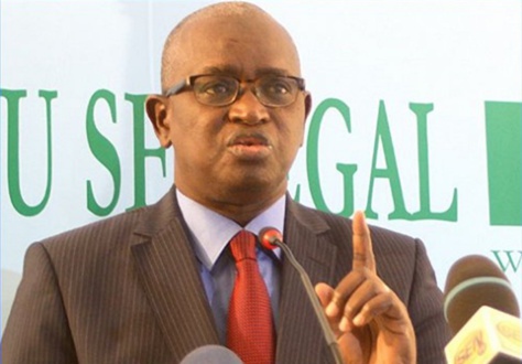 Abdou Latif Coulibaly sur l'externalisation du Pudc : "C'est l'option résolue d'aller vite et bien dans la réponse à apporter aux populations" Abdou Latif Coulibaly sur l'externalisation du Pudc : "C'est l'option résolue d'aller vite et bien dans la réponse à apporter aux populations"