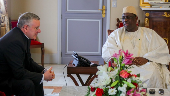Audience : Mgr Luis Mariano Montemayor reçu par Macky Sall Audience : Mgr Luis Mariano Montemayor reçu par Macky Sall