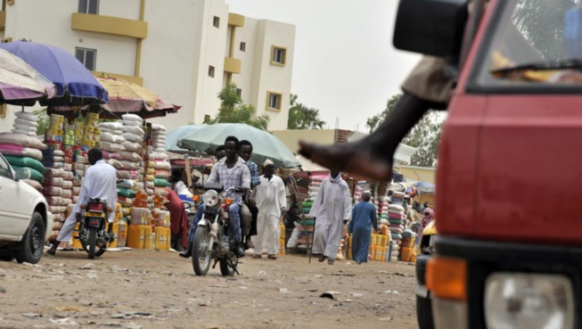 Tchad: attentat-suicide meurtrier sur un marché de Ndjamena Tchad: attentat-suicide meurtrier sur un marché de Ndjamena
