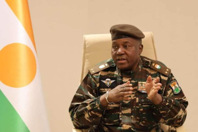 Niger : Le général Tiani s’en prend à Macky Sall: "Il voulait un troisième mandat mais..." Niger : Le général Tiani s’en prend à Macky Sall: "Il voulait un troisième mandat mais..."