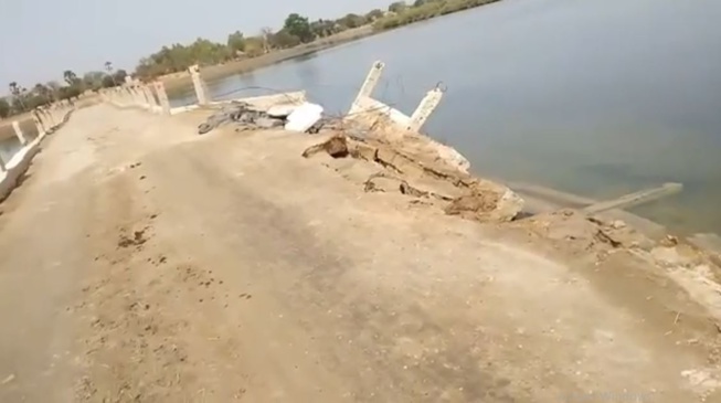 Alerte info: Effondrement d’une partie du pont de Simal, dans le département de Fatick, ce 11 mai 2024.