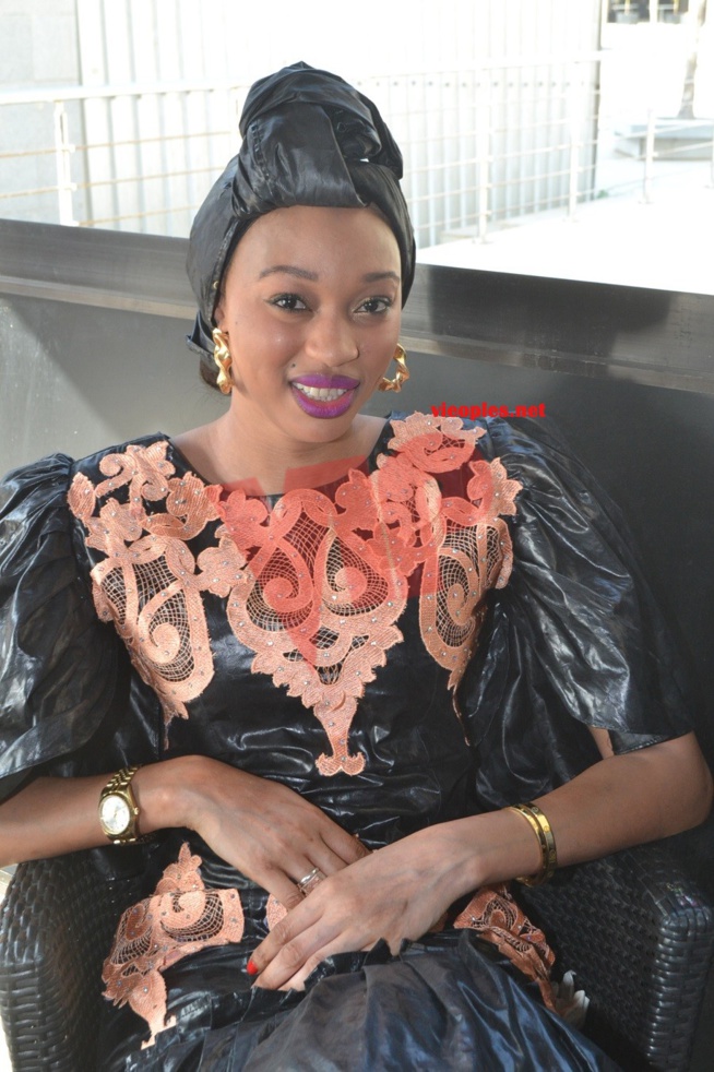 TANGE SHOW N°5: Lex mannequin Nogi Dieng signe son retour au pays et tourne le dos aux podiums. TANGE SHOW N°5: Lex mannequin Nogi Dieng signe son retour au pays et tourne le dos aux podiums.