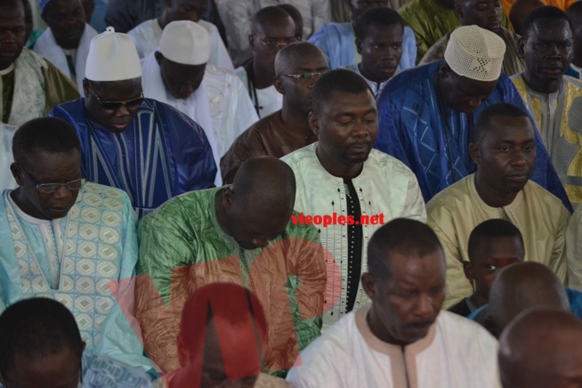Les images de la prière d' Eid Moubarak à la grande mosquée Masalikoul djin de Dakar. Les images de la prière d' Eid Moubarak à la grande mosquée Masalikoul djin de Dakar.