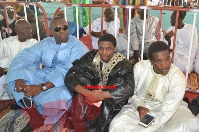 Les images de la prière d' Eid Moubarak à la grande mosquée Masalikoul djin de Dakar. Les images de la prière d' Eid Moubarak à la grande mosquée Masalikoul djin de Dakar.