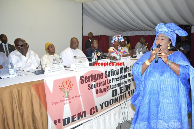 Fils de Cheikh Bethio, Serigne Saliou Midadi présente le mouvement "Deegel Emermegence ak Macky" DEM Fils de Cheikh Bethio, Serigne Saliou Midadi présente le mouvement "Deegel Emermegence ak Macky" DEM