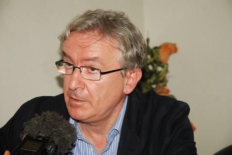 Procès Hissène Habré: Me François Serres tire sur le Bâtonnier Sénégalais Procès Hissène Habré: Me François Serres tire sur le Bâtonnier Sénégalais