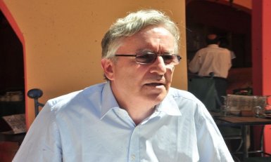 Me François Serres, avocat de l'ancien Président tchadien: « Il n’y pas de procès équitable, l’issue est fatale pour Hissène Habré » Me François Serres, avocat de l'ancien Président tchadien: « Il n’y pas de procès équitable, l’issue est fatale pour Hissène Habré »