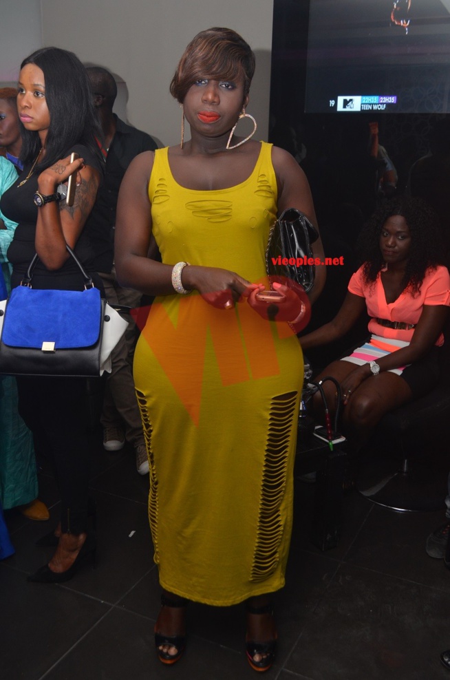 Lendemain korité: Pape Diouf remet le feu au Baramundi et vous donne rendez-vous ce mercredi au Just 4 U. Lendemain korité: Pape Diouf remet le feu au Baramundi et vous donne rendez-vous ce mercredi au Just 4 U.