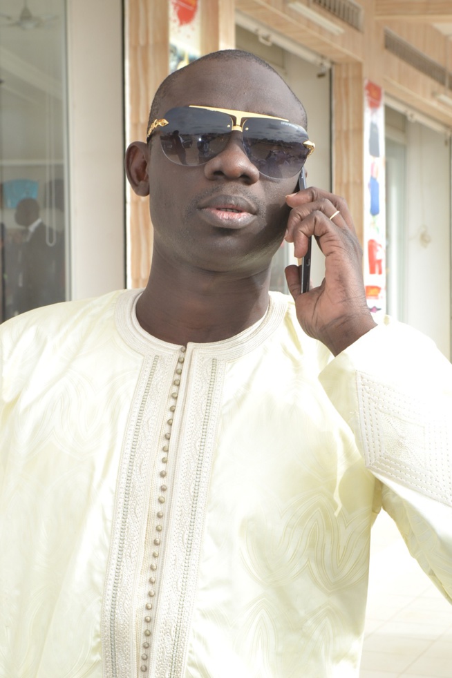 Un an de plus ça se féte, Pape Diouf souffle une bougie de plus.