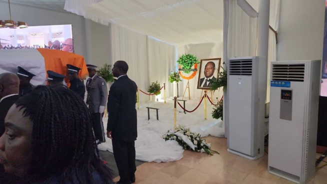 COMMUNIQUE DE PRESSE-Condoléances de Me Abdoulaye Wade et du PDS au défunt Président Bédié.
