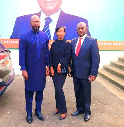 COMMUNIQUE DE PRESSE-Condoléances de Me Abdoulaye Wade et du PDS au défunt Président Bédié. COMMUNIQUE DE PRESSE-Condoléances de Me Abdoulaye Wade et du PDS au défunt Président Bédié.
