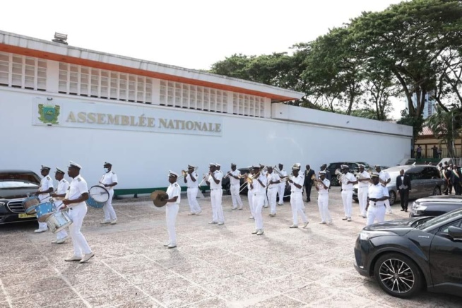 COMMUNIQUE DE PRESSE-Condoléances de Me Abdoulaye Wade et du PDS au défunt Président Bédié.