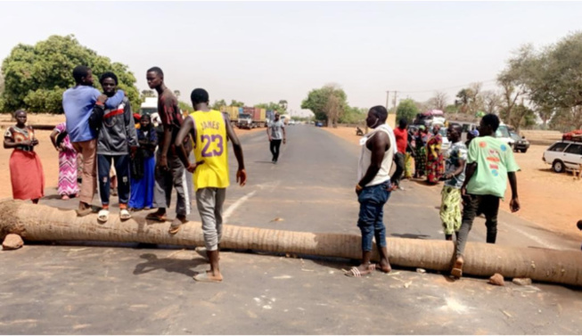 Birkelane: Un mort et 9 blessés dans un accident Birkelane: Un mort et 9 blessés dans un accident