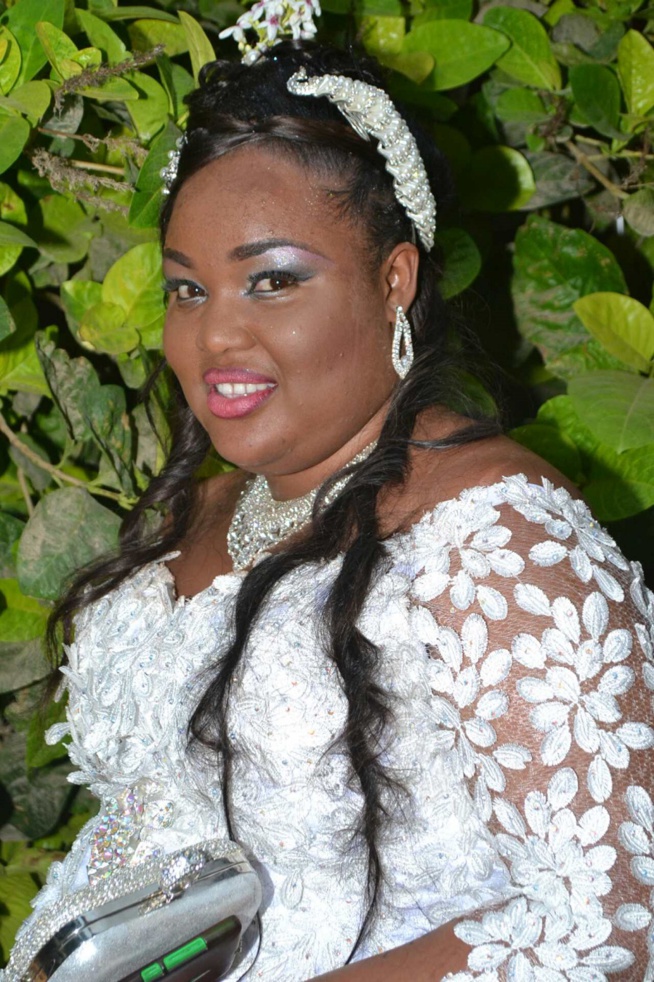 Liliane la fille de Serigne Mbacké Ndiaye s'est pendue aujourd'hui Liliane la fille de Serigne Mbacké Ndiaye s'est pendue aujourd'hui