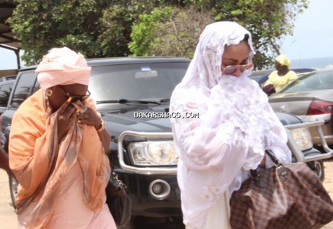 L’émotion était palpable à la morgue de l’hôpital le Dantec : Adja Diallo , Ndeye Ndack et Adja Ndoye ,inconsolables à la levée du corps de Maty Mbodji.