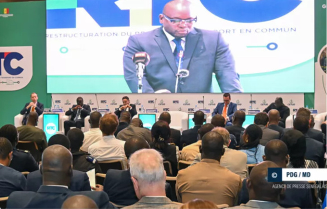 Avec l’aide de l’UE, le Sénégal entame un projet de restructuration du transport en commun à Dakar Avec l’aide de l’UE, le Sénégal entame un projet de restructuration du transport en commun à Dakar